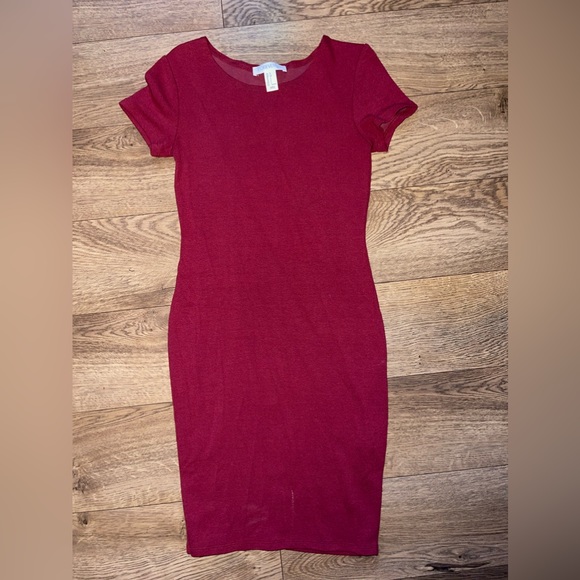 Red dress - Picture 1 of 1